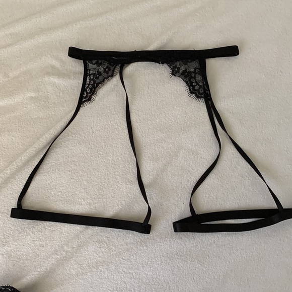 NWOT Black Lace Lingerie - Picture 6 of 7